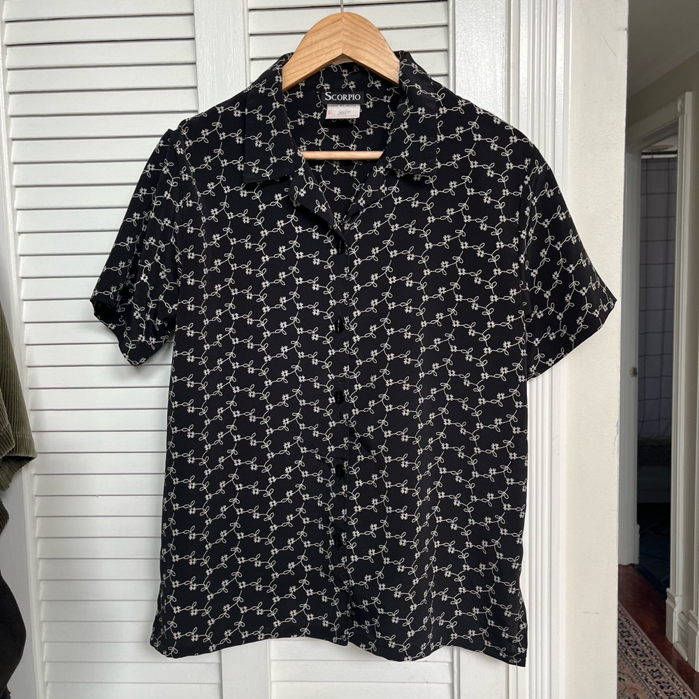 Vintage Patterned Women's Blouse